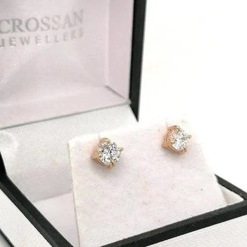 Brilliant cut c/z 9ct Studs