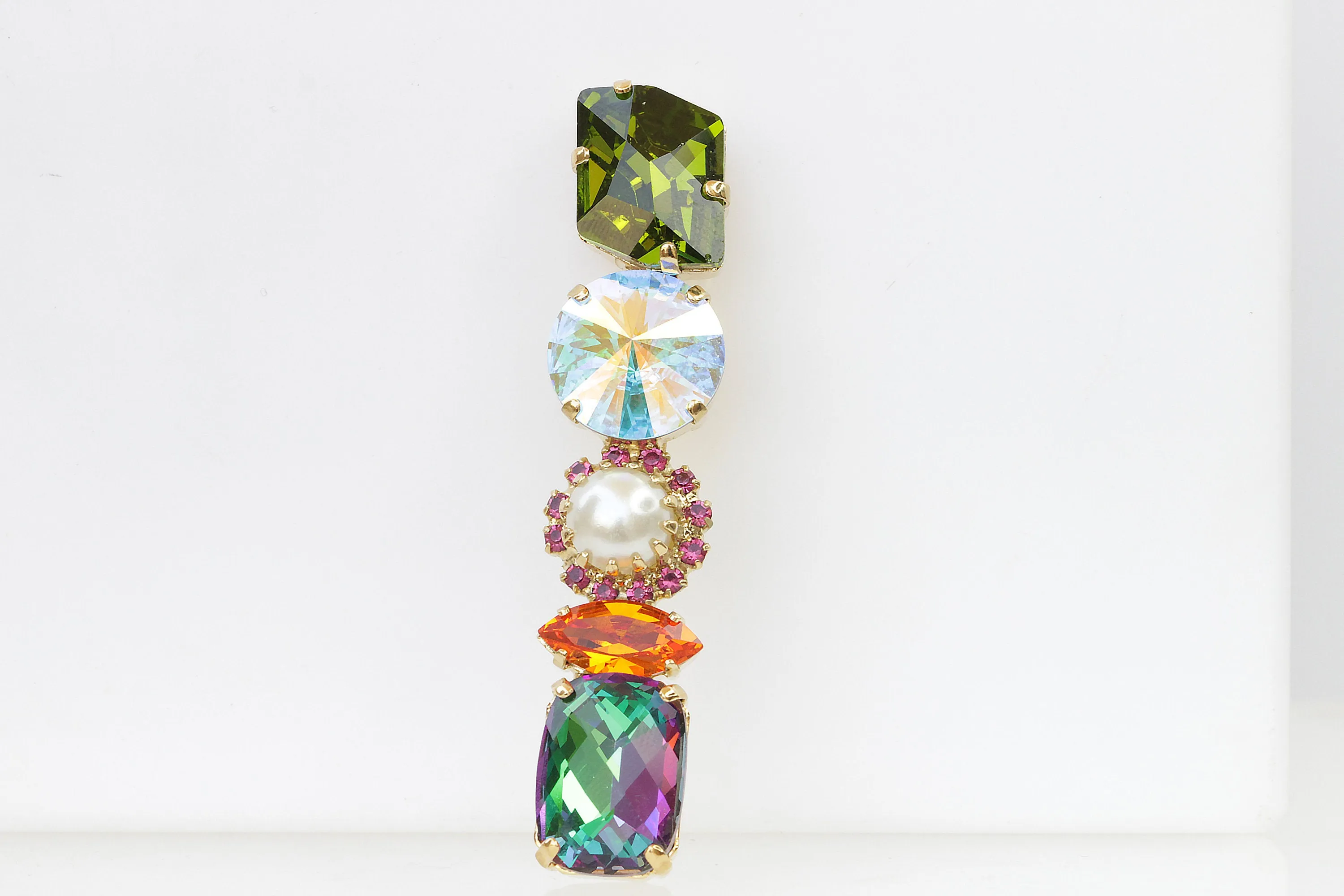 COLORFUL BROOCH