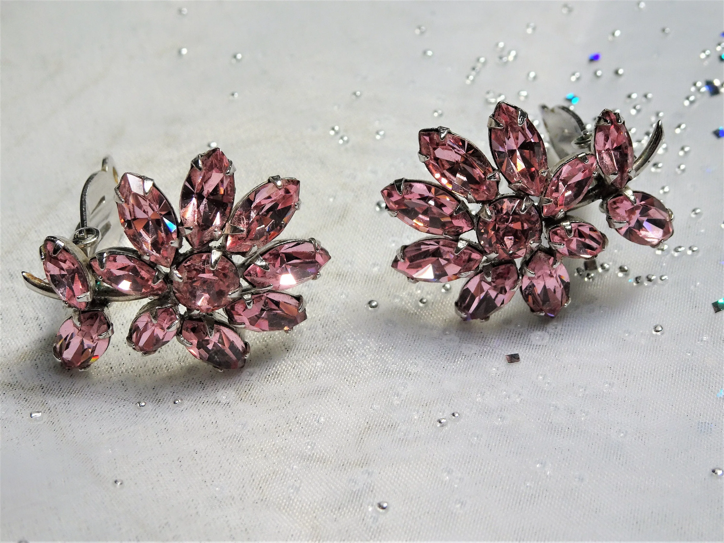 GLAMOROUS Vintage 50s SHERMAN Glass Earrings,Brilliant PINK Swarovski Floral Earrings,Sparkling Rhinestone Clip Ons,Collectible Jewelry