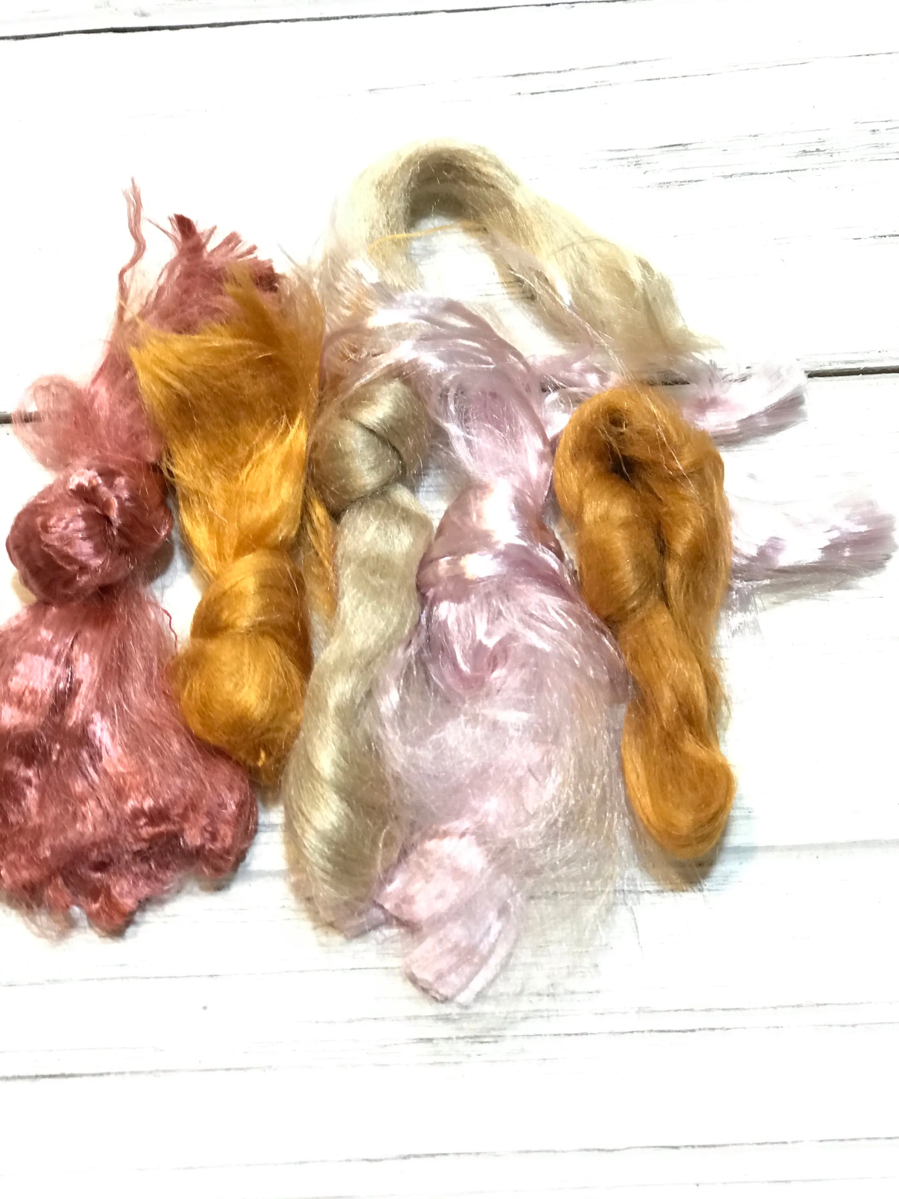 Kit for Felting Brooches. Supplies for Wet Felting, DIY Kit